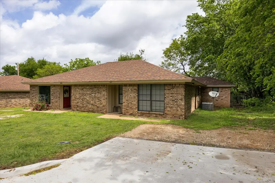 605-607 Clay Street, Glen Rose, TX 76043 - #3