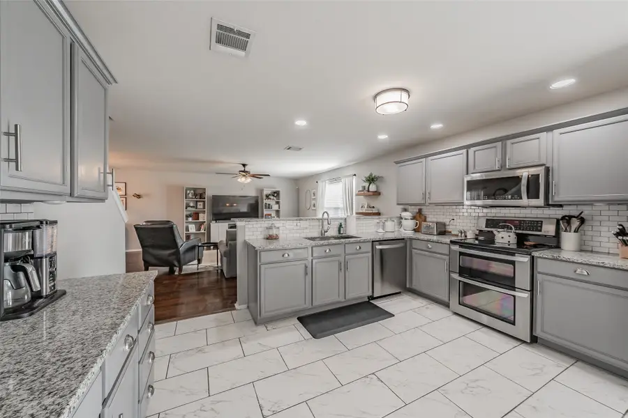 5752 Mountain Stream Trail, Fort Worth, TX 76244 - #2