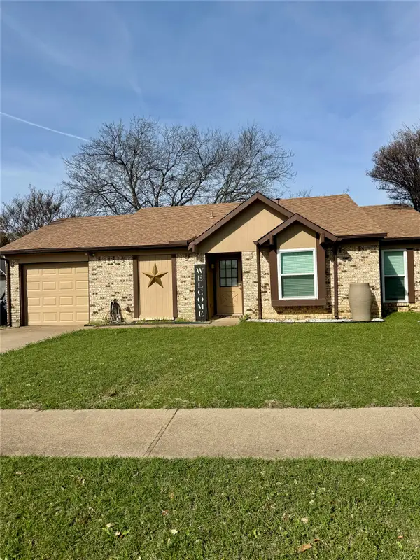 5665 Whitley Road, Haltom City, TX 76148