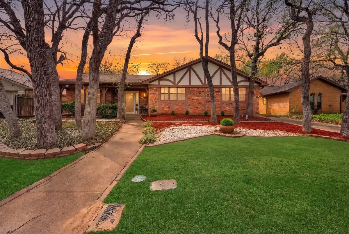 5808 Ridge Drive, Arlington, TX 76016 - #1