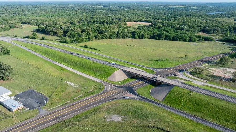 951 SE Loop 7, Athens, TX 75751 - #3