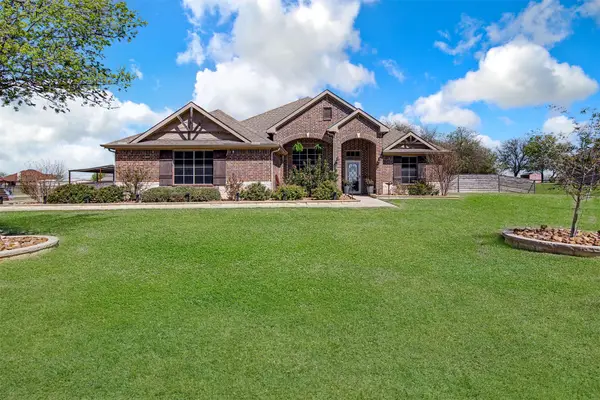 7934 Grassland Drive, Godley, TX 76044