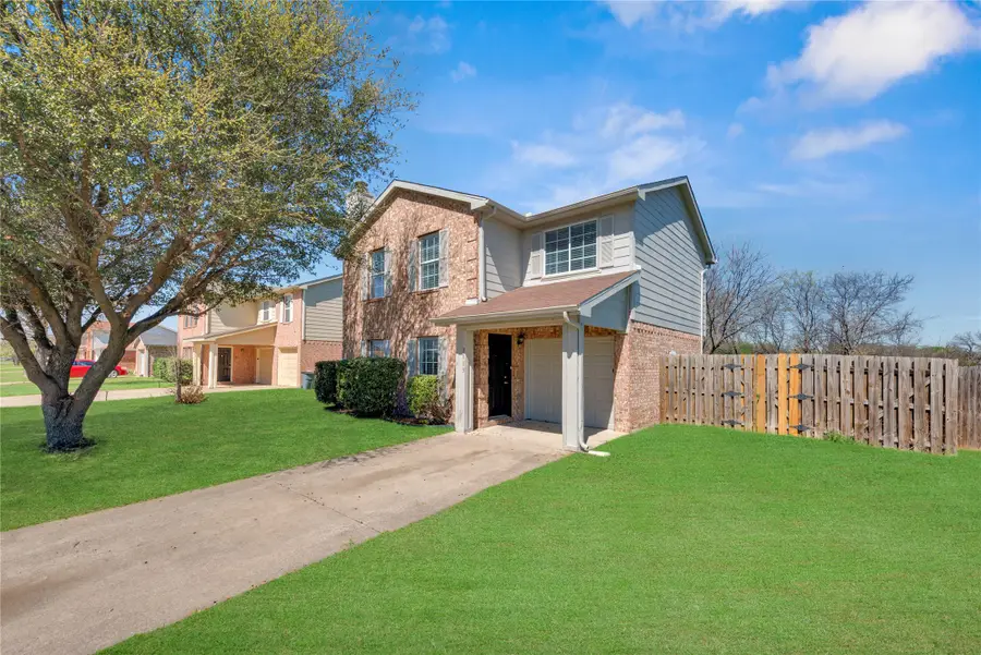 3113 Autumn Run Drive, Forest Hill, TX 76140 - #2
