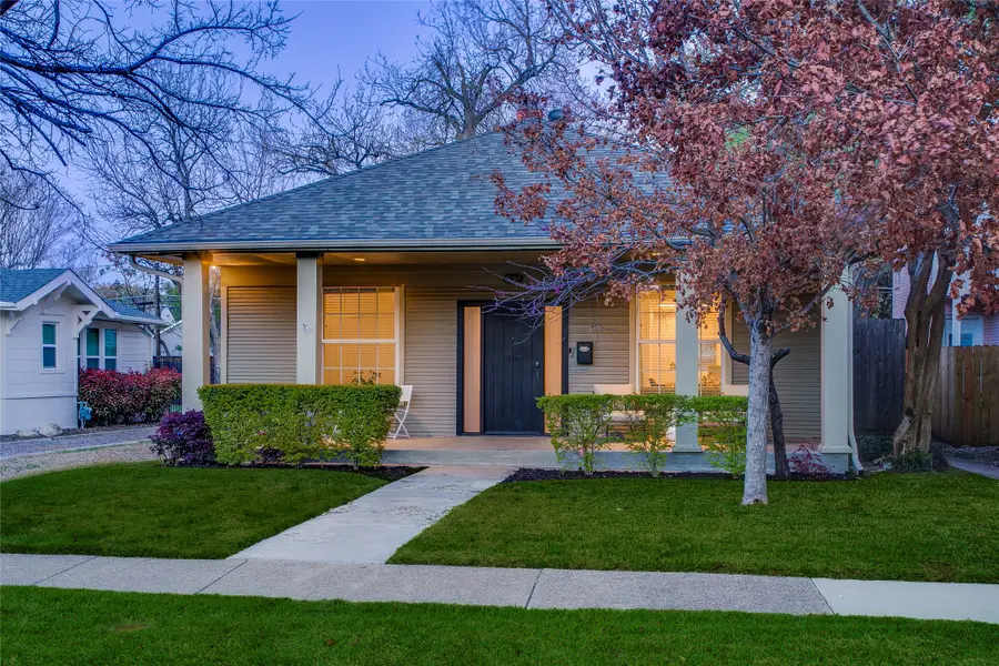 830 N Clinton Avenue, Dallas, TX 75208 - #2