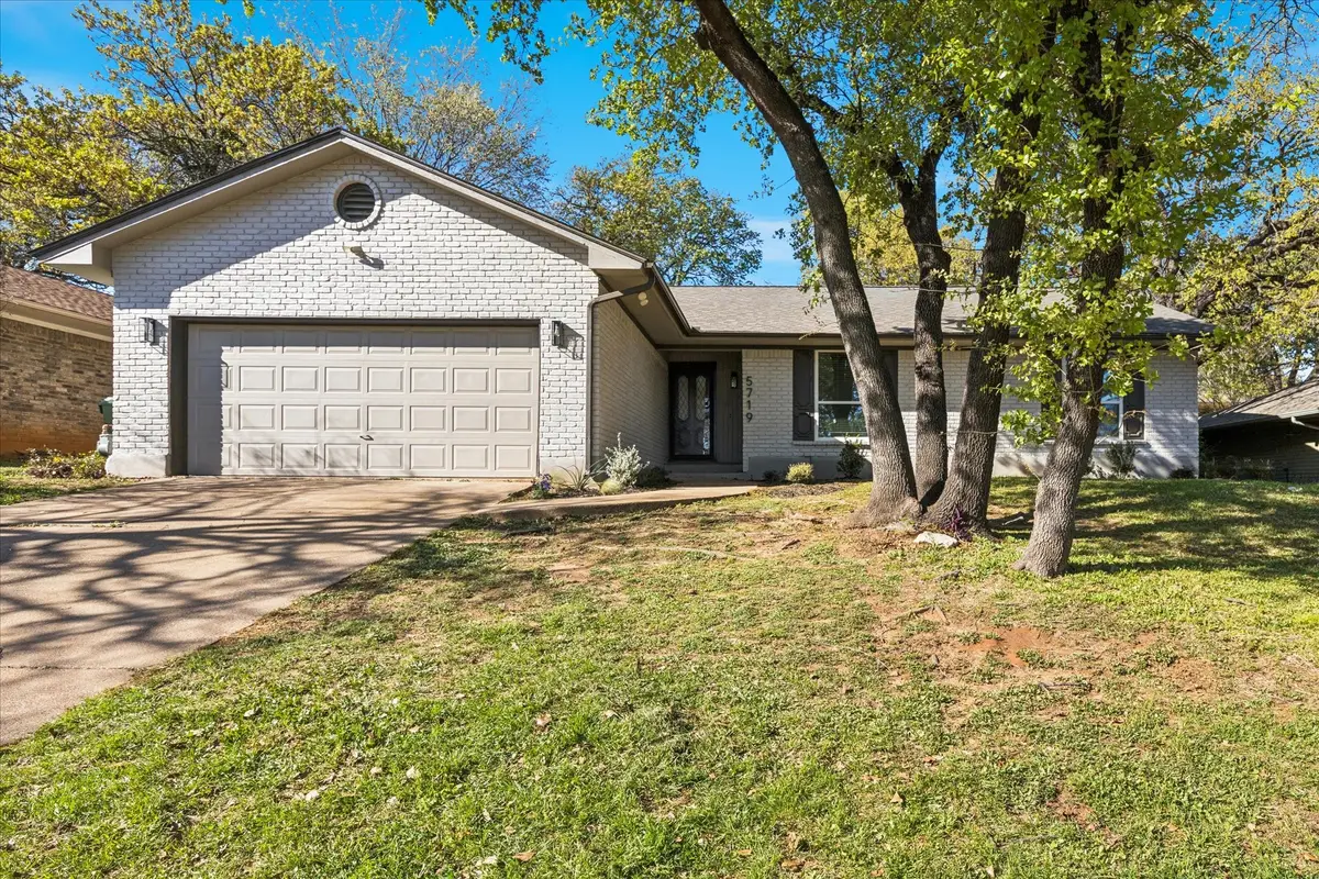 5719 Valley Ridge Court, Arlington, TX 76017 - #1