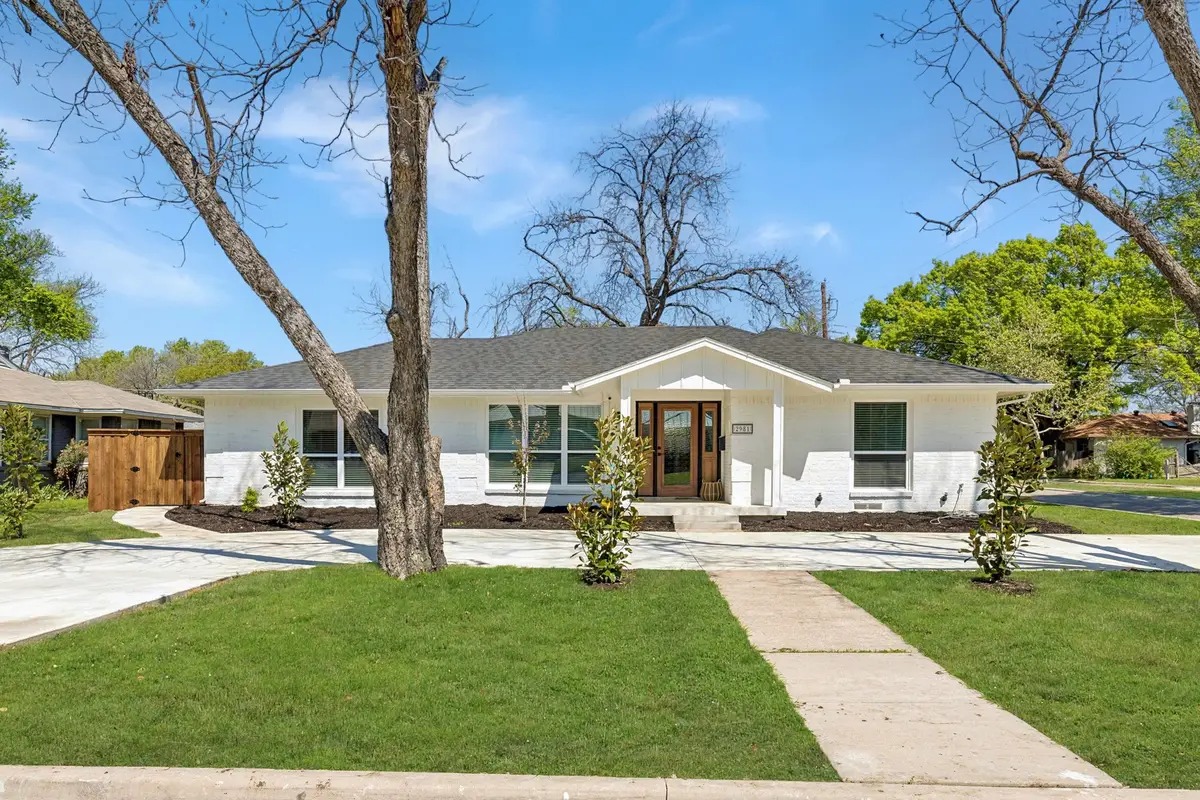 2981 Eric Lane, Farmers Branch, TX 75234 - #1