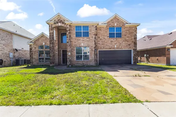 824 Peach Lane, Burleson, TX 76028