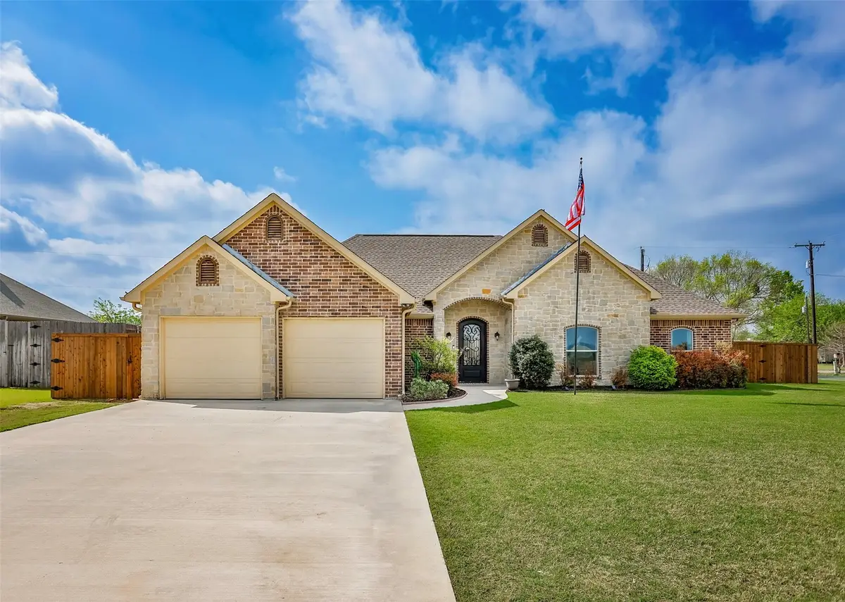700 Mary Lee Lane, Collinsville, TX 76233 - #1