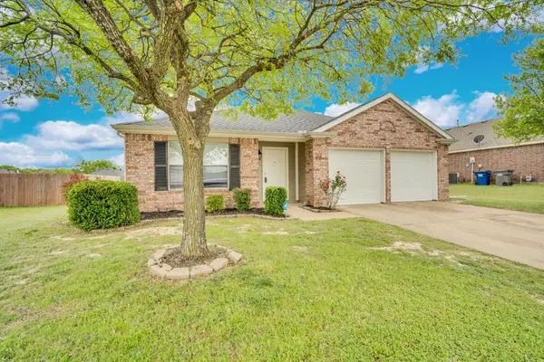 818 Cascade Drive, Glenn Heights, TX 75154