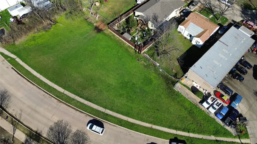 810 Hopkins Street, Garland, TX 75040 - #2