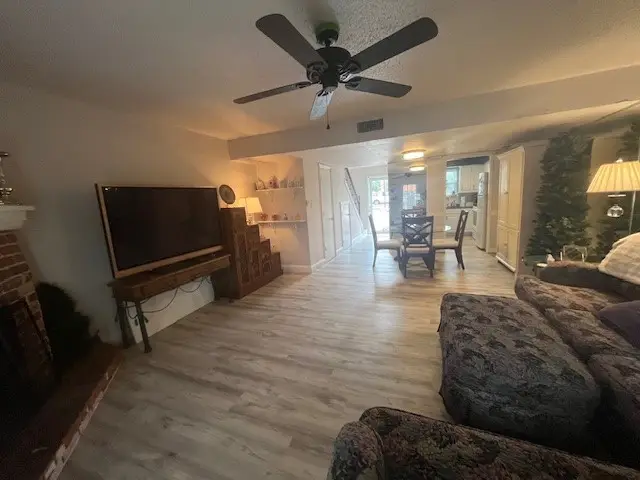 933 Roaring Springs Road, Fort Worth, TX 76114 - #3