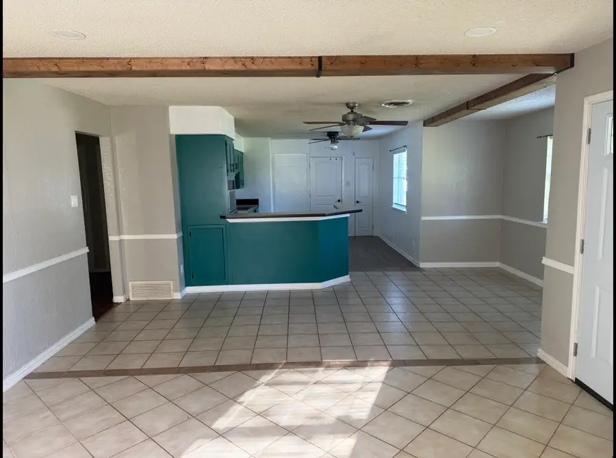 1306 21st Street, Mineral Wells, TX 76067 - #2