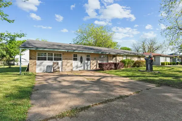 1306 Phillips Street, Cleburne, TX 76033