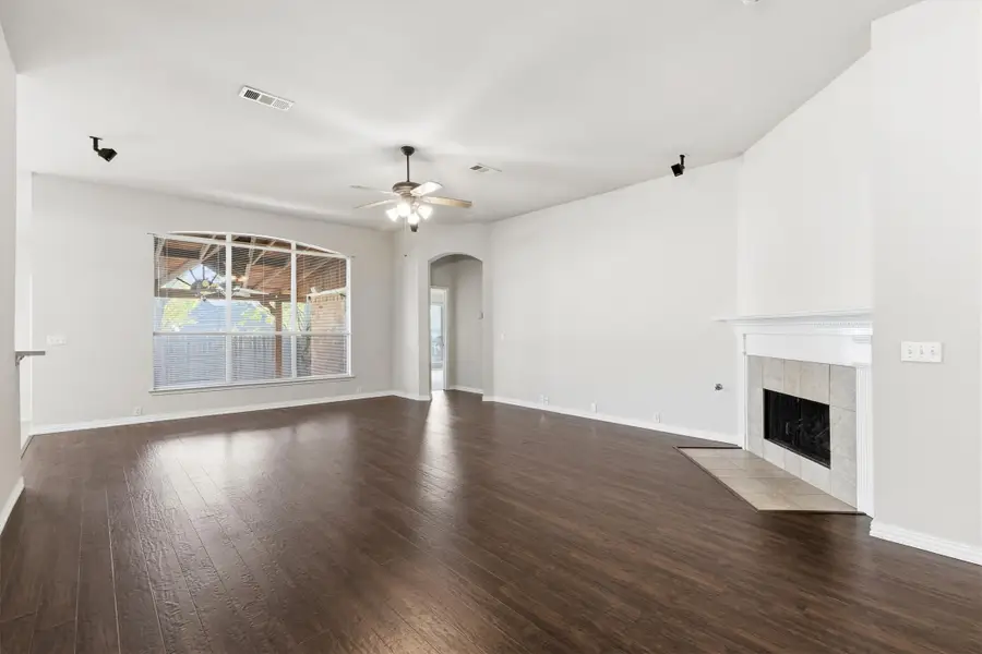 3004 Saint Lynda Drive, Mansfield, TX 76063 - #3