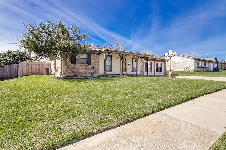 512 Kemper Avenue, Crowley, TX 76036 - #2