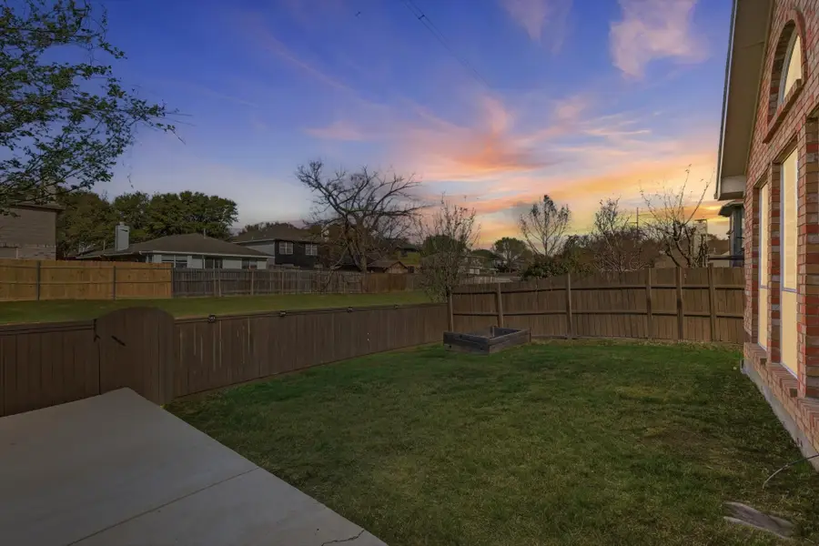 2094 Montclair Lane, Lewisville, TX 75067 - #2