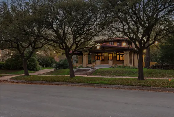 2420 S Adams Street, Fort Worth, TX 76110