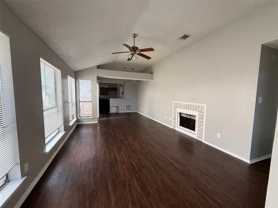 606 Las Brisas Drive, Mesquite, TX 75149 - #2