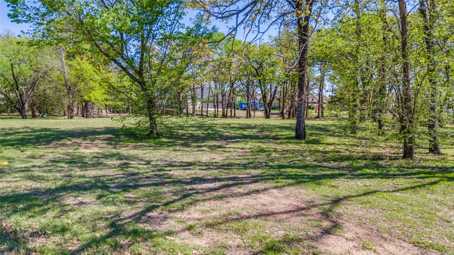 1900 W Harris Road, Arlington, TX 76001 - #2