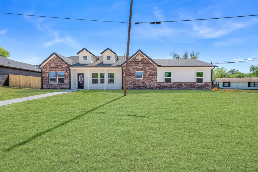 802 Jefferson Street E, Sulphur Springs, TX 75482 - #3