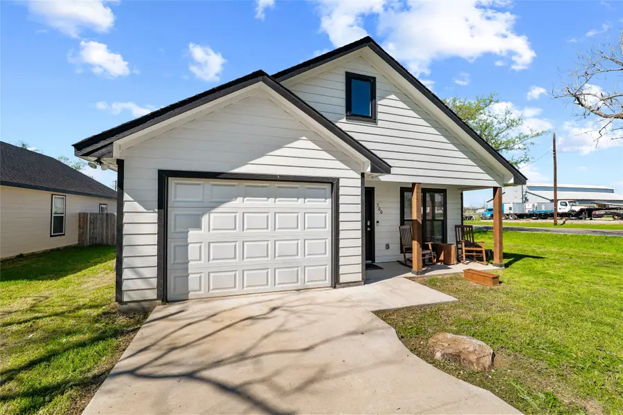 300 W Main Street, Itasca, TX 76055 - #3