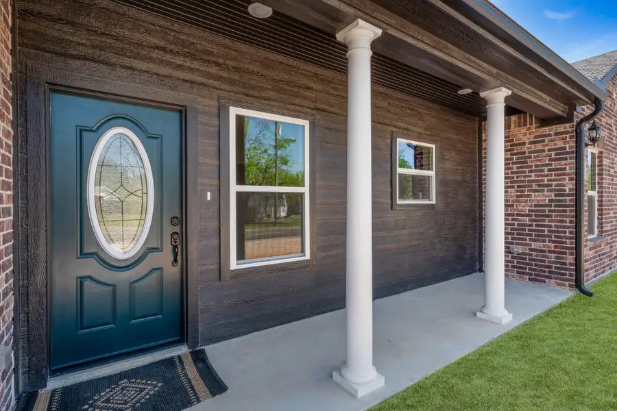 808 Jefferson Street E, Sulphur Springs, TX 75482 - #2