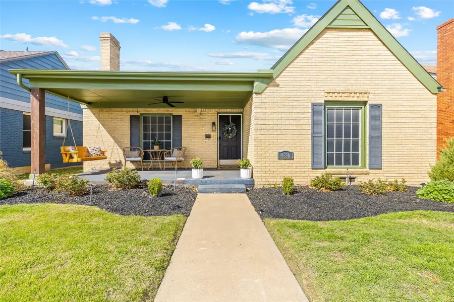 4216 Locke Avenue, Fort Worth, TX 76107 - #2