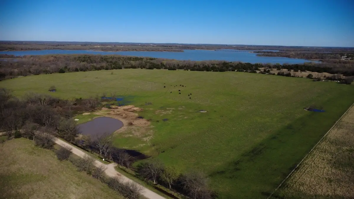 00 W Hinton Street, Tioga, TX 76271 - #1