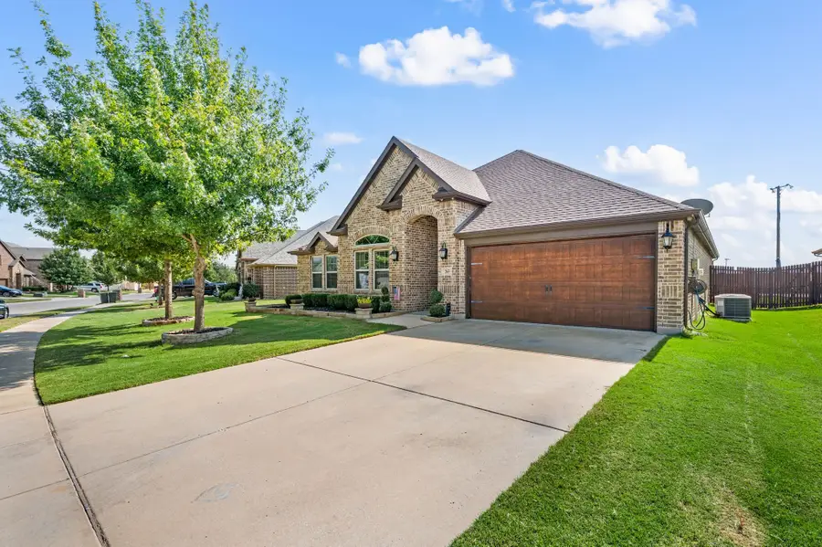 265 Hilltop Drive, Justin, TX 76247 - #3