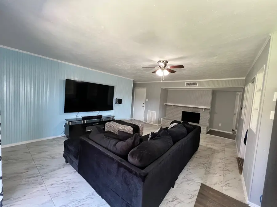 5609 Kerry Lane, Garland, TX 75043 - #3