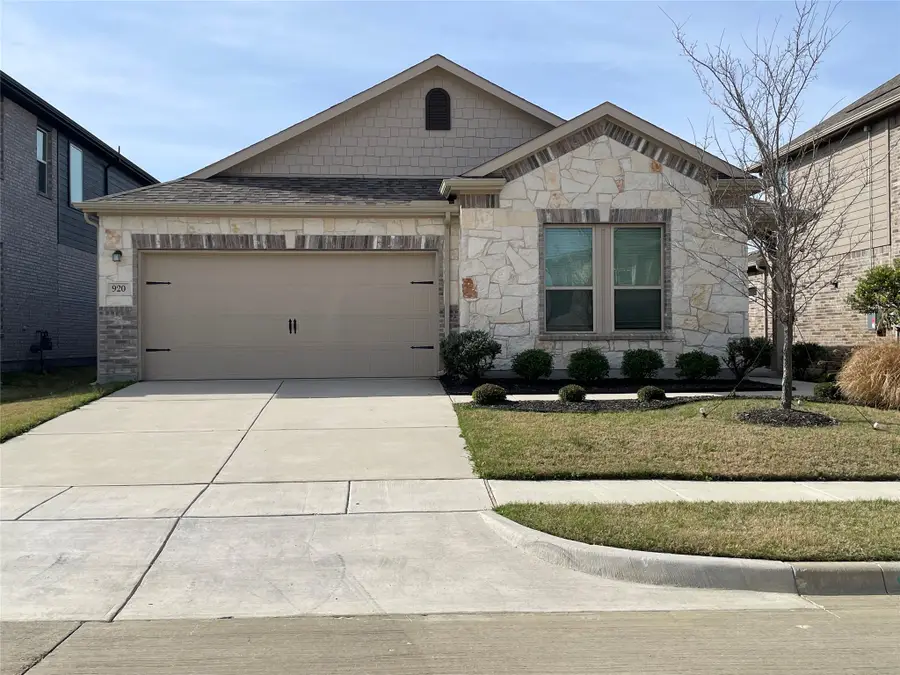 920 Waggoner Drive, Aubrey, TX 76227 - #2