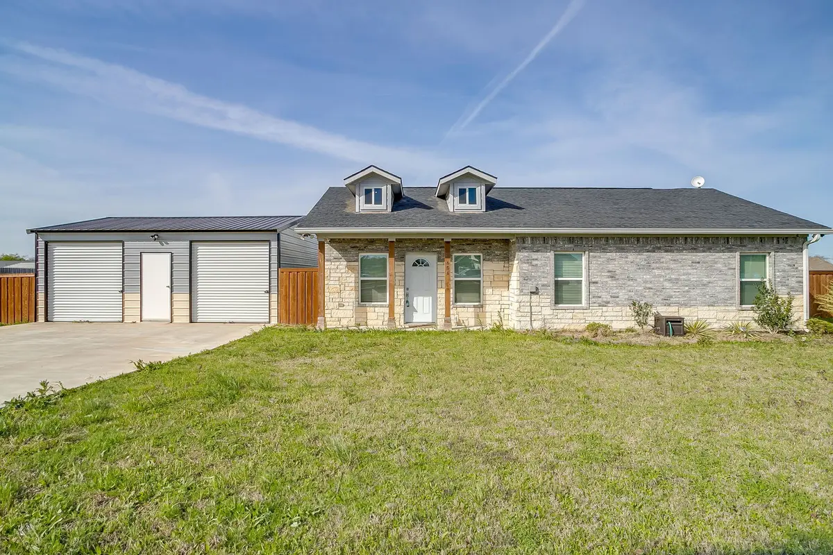 604 S Aquilla Street, Itasca, TX 76055 - #1