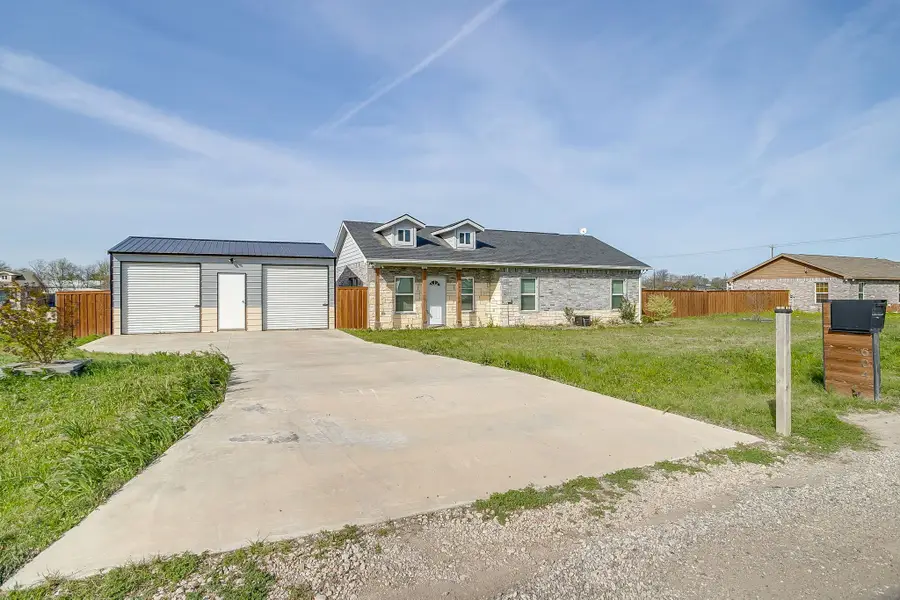 604 S Aquilla Street, Itasca, TX 76055 - #2