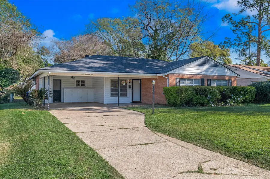 106 Bruce Avenue, Shreveport, LA 71105 - #2