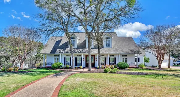 675 Cedar Canyon Road, Crawford, TX 76638