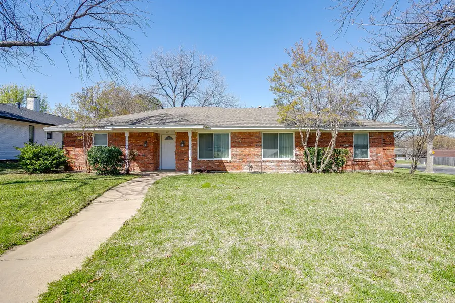 1001 Field Crest Court, Arlington, TX 76012 - #3