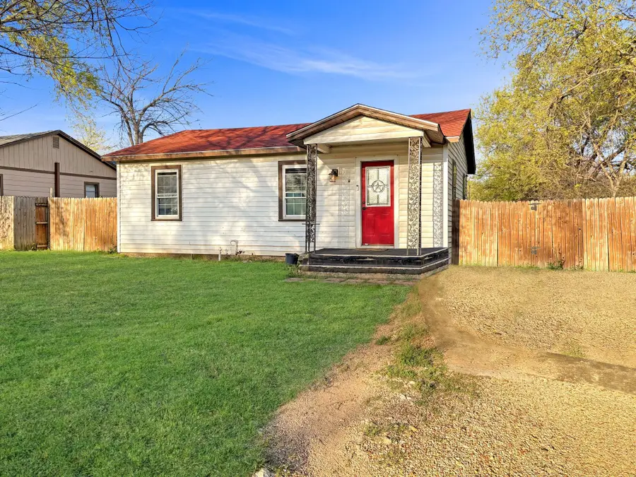 823 Clyde Street, White Settlement, TX 76108 - #2