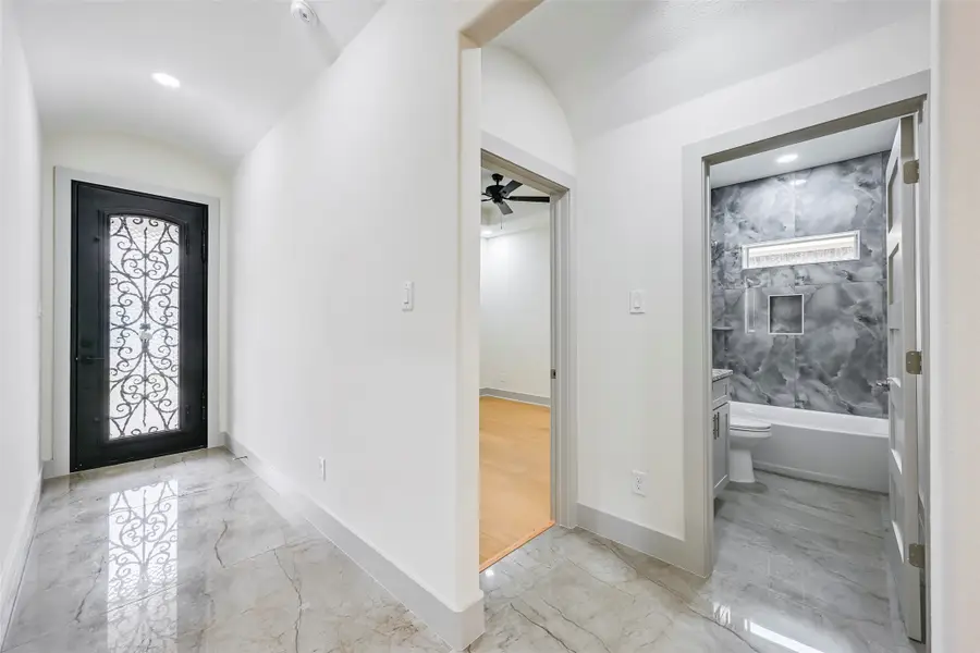 1102 Fort Worth St Street, Grand Prairie, TX 75050 - #3