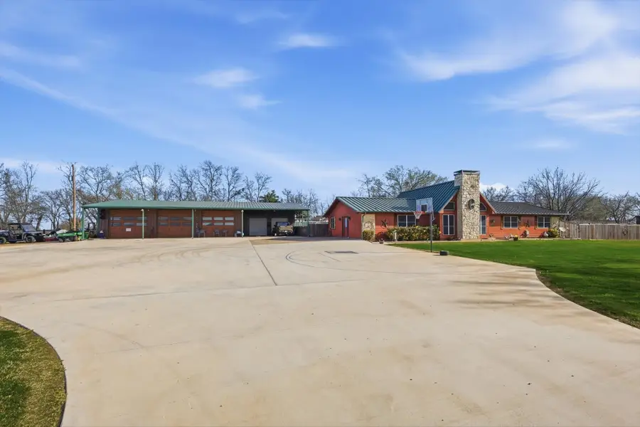 5355 Hoehn Road, Sanger, TX 76266 - #2