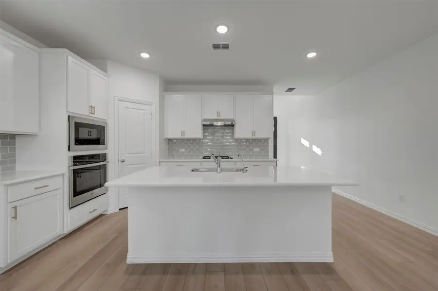 5032 Lily Creek Drive, Aubrey, TX 76227 - #3