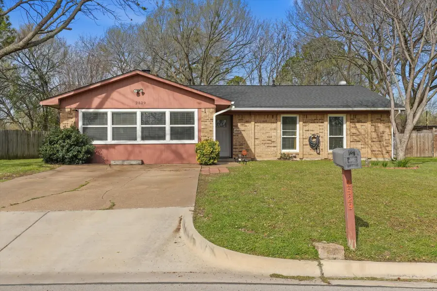 2529 Freedom Lane, Denton, TX 76209 - #2