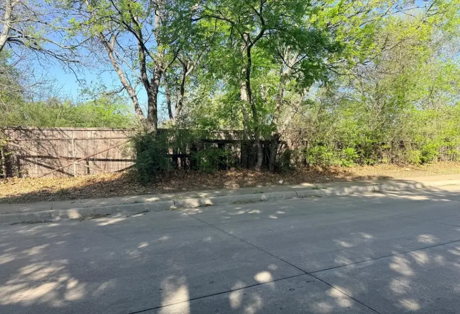 3407 Bewley Street, Haltom City, TX 76117 - #2