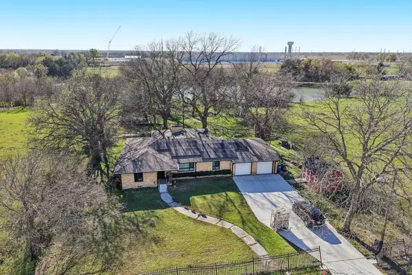 611 Ferris Road, Lancaster, TX 75146