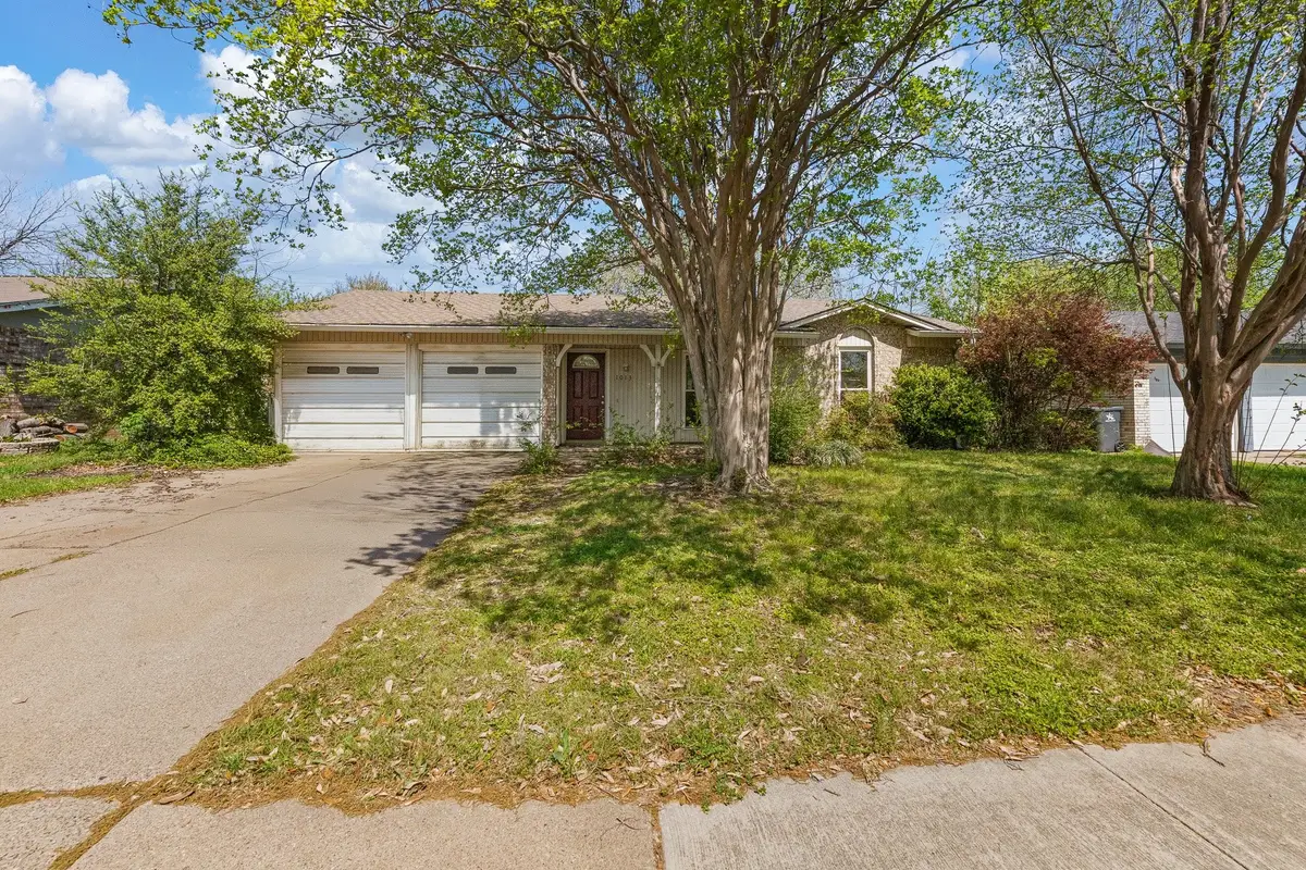 1013 Waverly Drive, Arlington, TX 76015 - #1