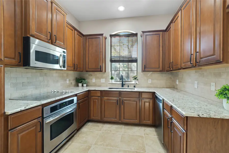 8740 Iron Horse, Irving, TX 75063 - #2