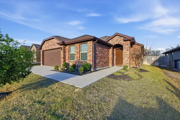 9308 Desertrock Road, Fort Worth, TX 76131
