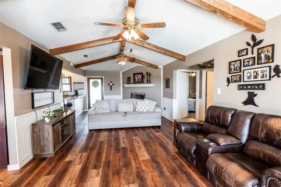 1007 W South Street, Henrietta, TX 76365 - #3