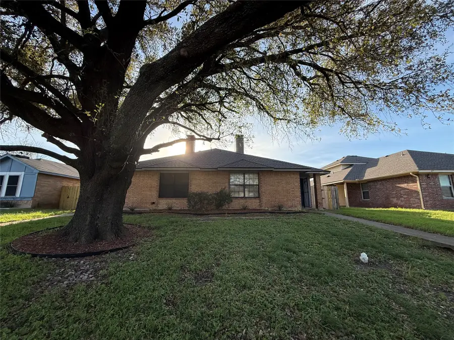 1433 N Bluegrove Road, Lancaster, TX 75134 - #3