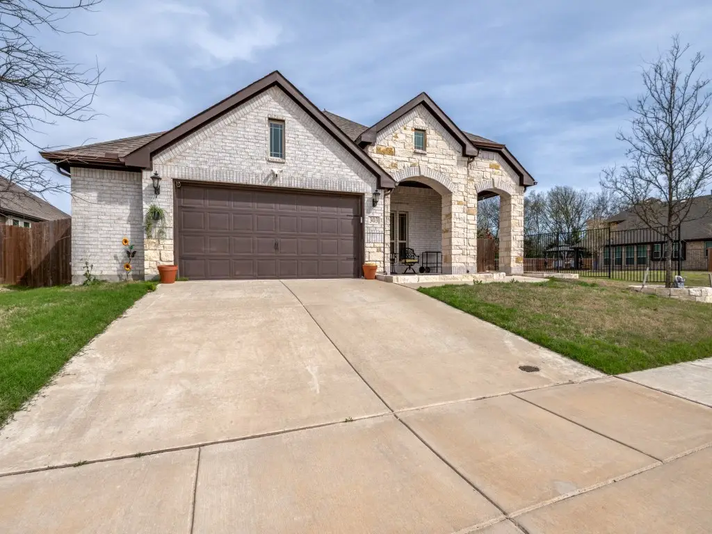 303 W Milas Lane, Glenn Heights, TX 75154 - #1