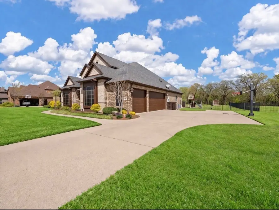 8112 Sharon Jean Drive, Mansfield, TX 76063 - #3